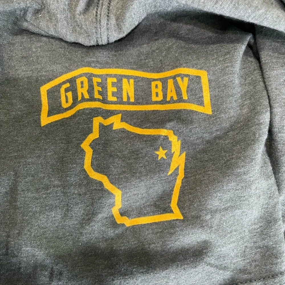 Green Bay Packers NFL Apparel Women’s T-Shirt size Medium - Picture 5 of 5